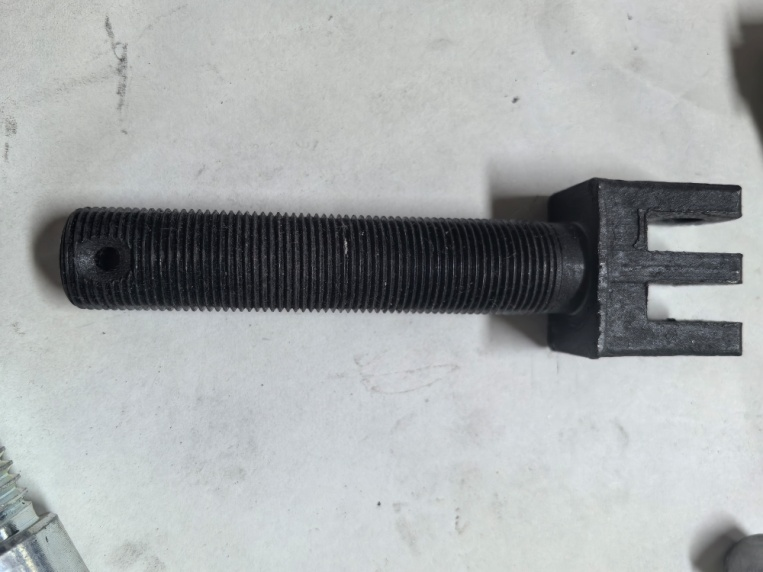 Bullone di regolazione della catena di sollevamento del carrello elevatore